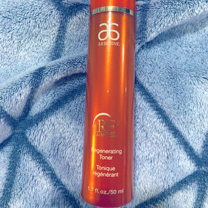 RE9 Advanced Regenerating Toner #812